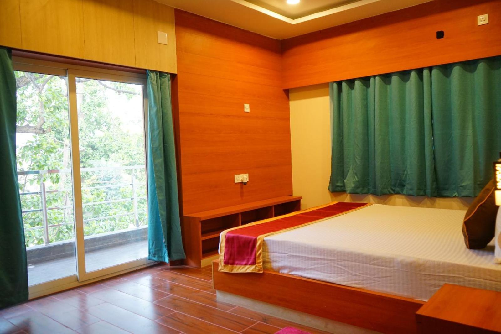 Subarnarekha Inn Jhargram Bagian luar foto
