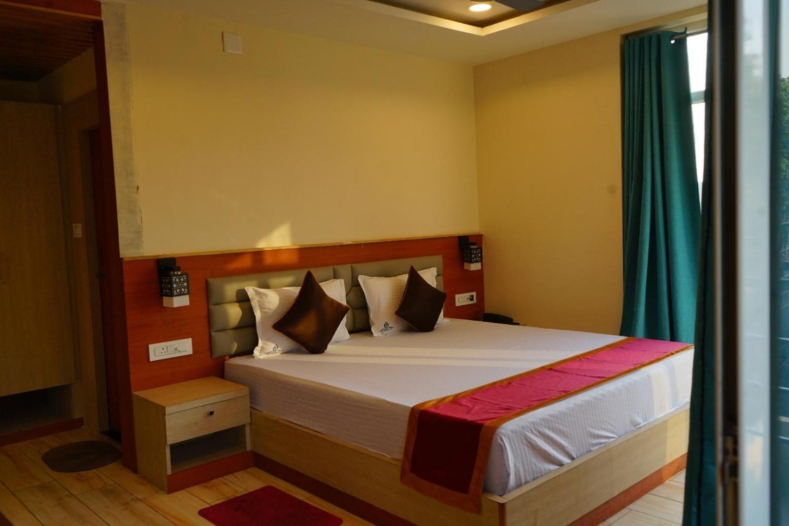Subarnarekha Inn Jhargram Bagian luar foto
